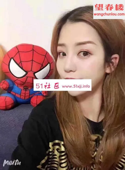 活泼俏皮兼职模特，人美真照性格好