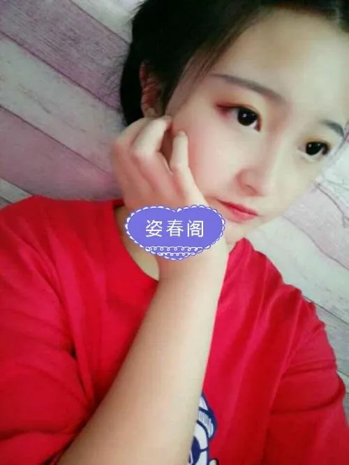 清纯萝莉小妹，弄起来太舒服