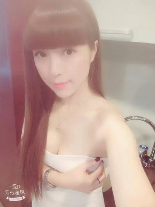 柯桥 新人 果果