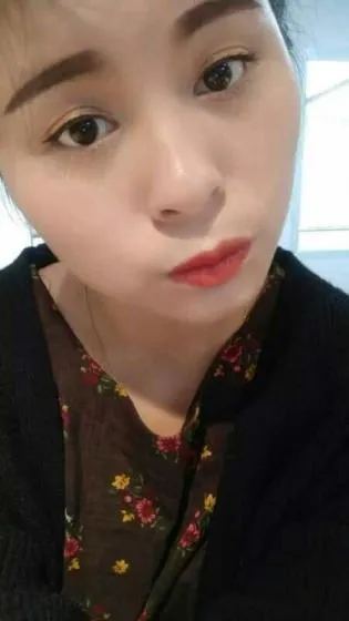 龙华 晨晨