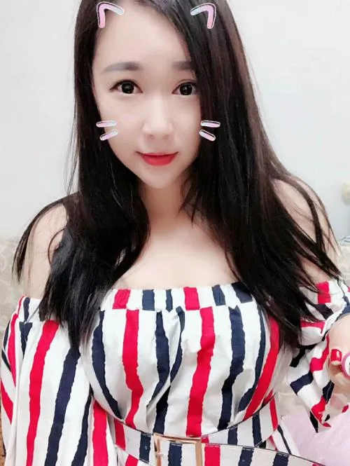 海珠 新人小美