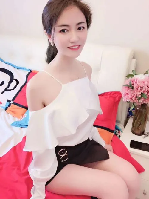 体育场 冉冉