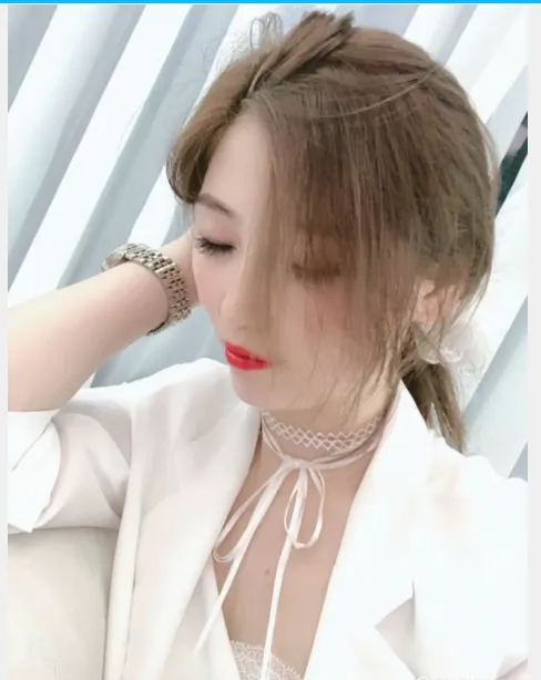 成华区莉莉：小家碧玉，粉粉嫩嫩人美服务没得说