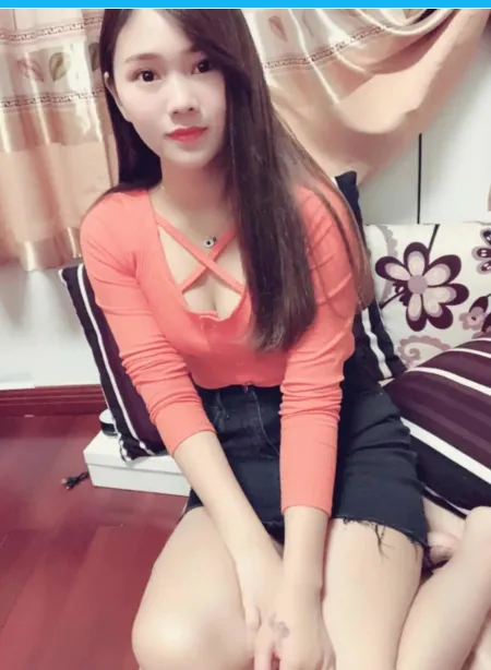 成华小慧：身材一级棒，颜值服务没得说，关键让人很舒适
