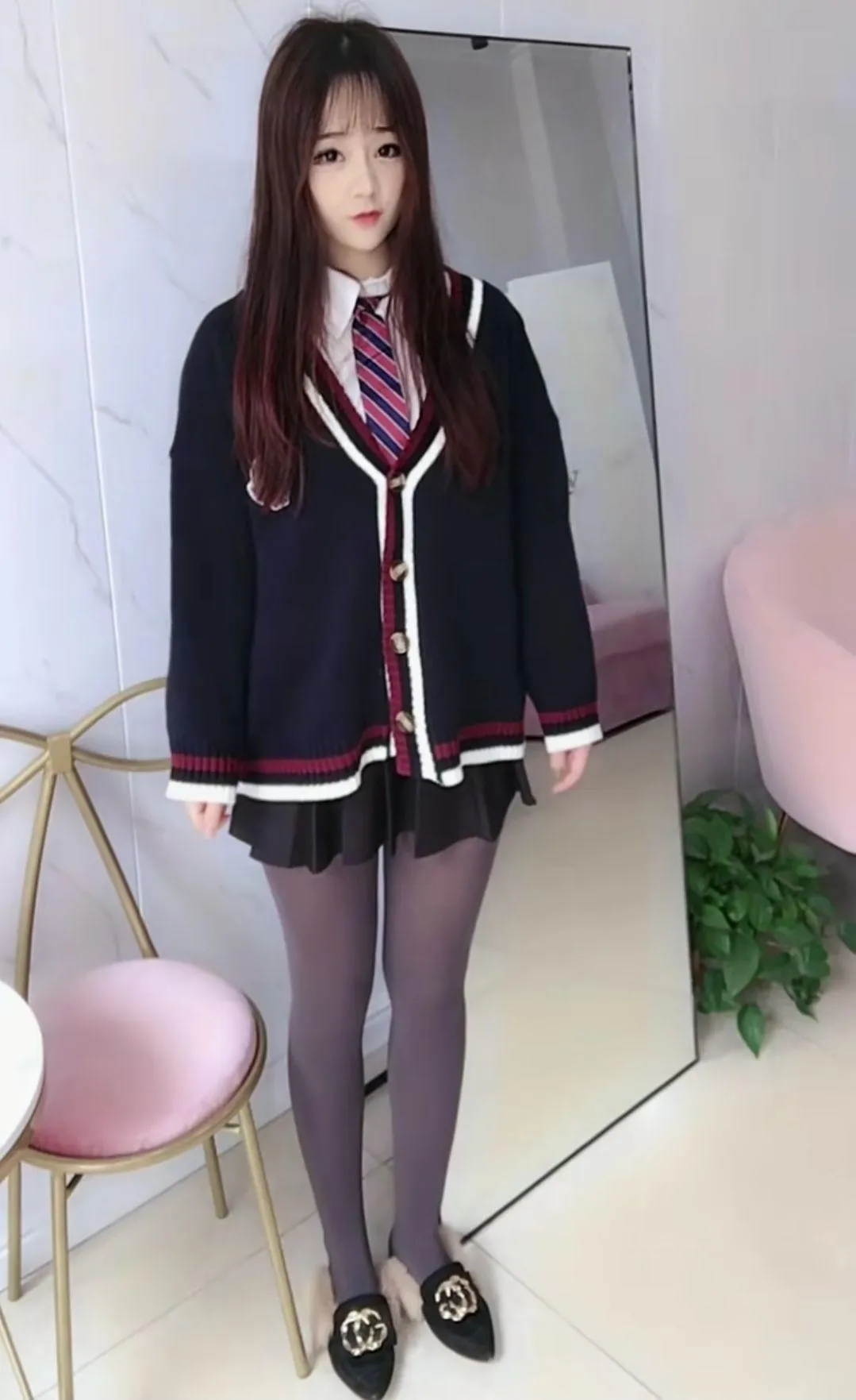 南京真实98年清纯小妹子下面紧致干净
