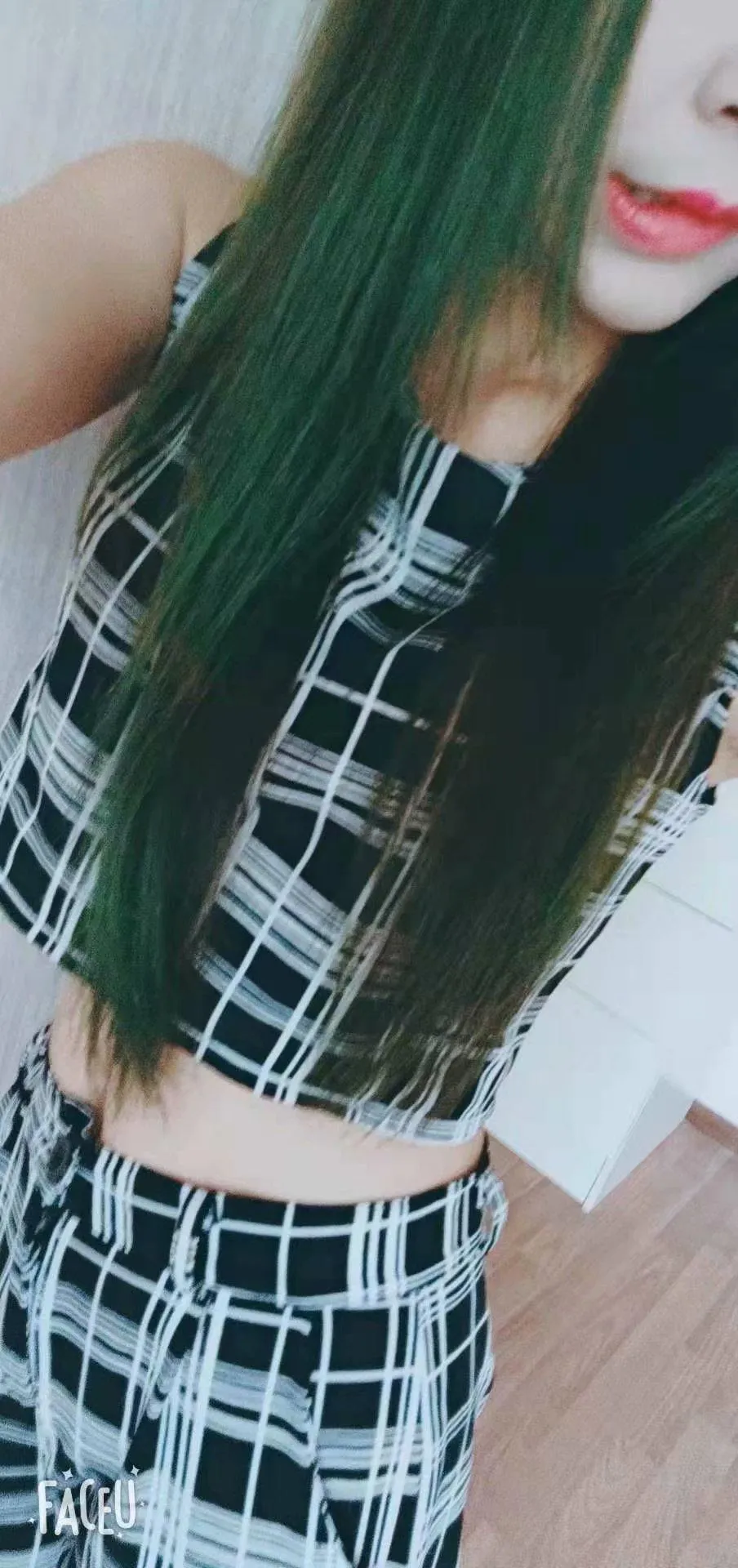 南京初次体验子宣，确实有一对好胸器，也确实水多耐干，此妞绝对淫妹