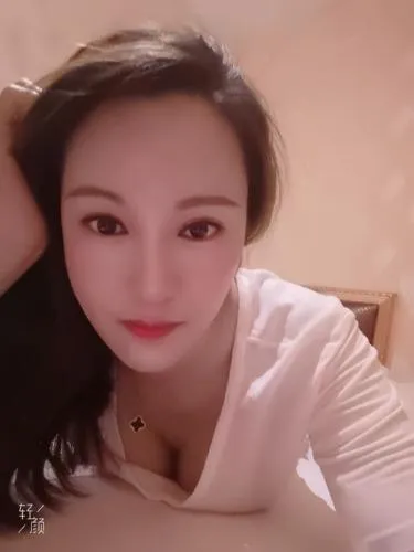 罗湖含含