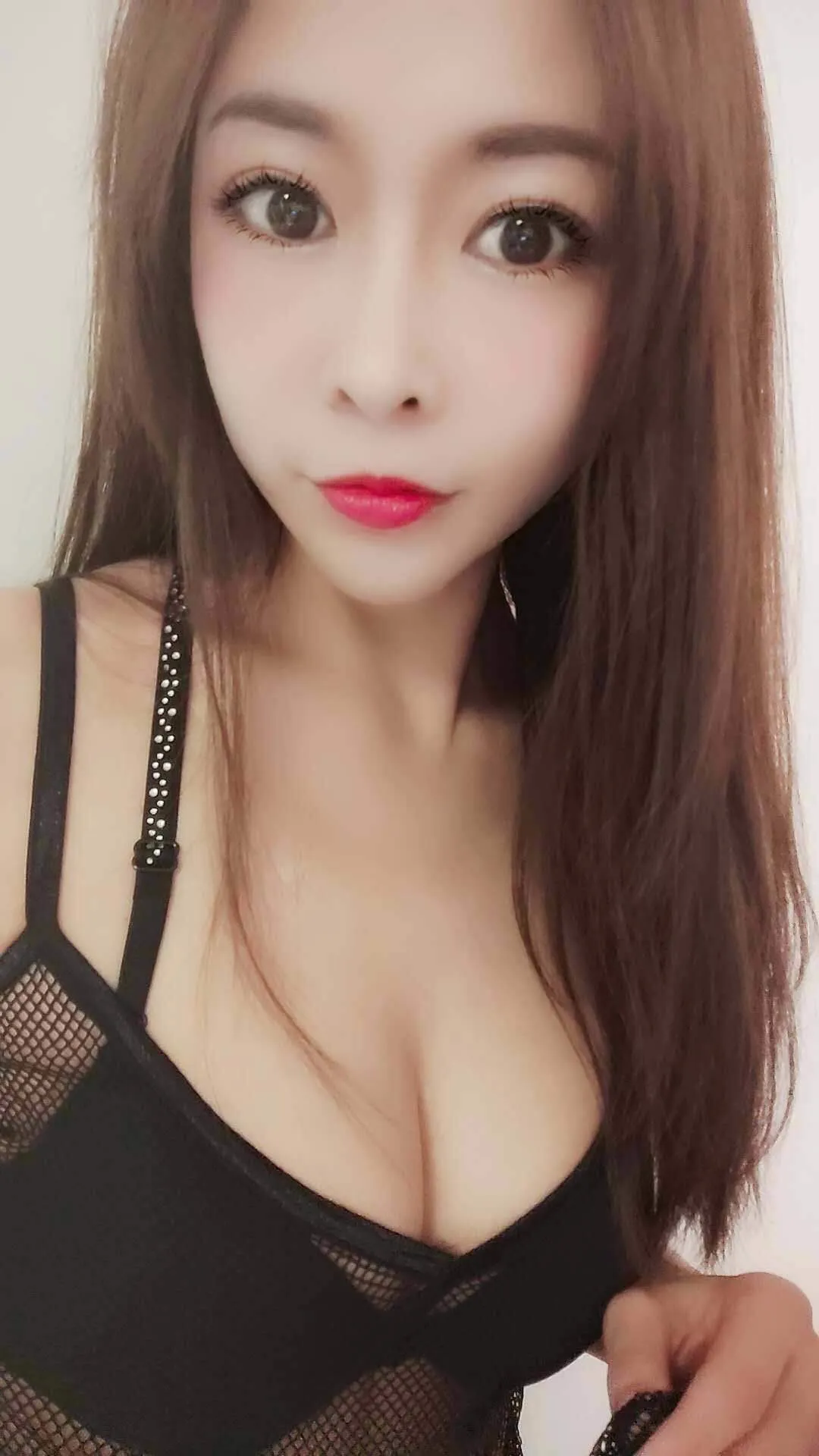 佛山制服黑丝诱惑的丽丽170身高