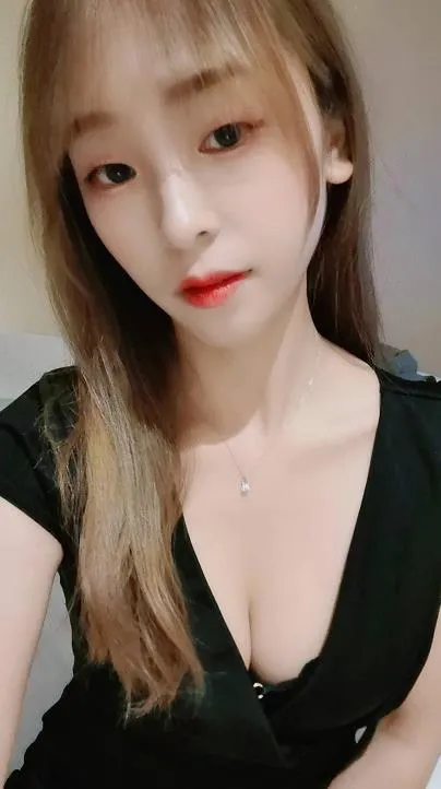 乖萌甜美的天天（34C）