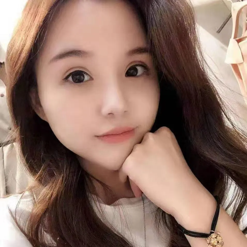静安慕言，长得不错，很嫩，服务很认真到位的小姐姐！好评！