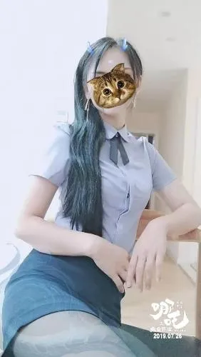 宁波鄞州区福明路地铁站附近腿控妹子