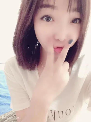 2020年12月15海珠温柔可人的桃子