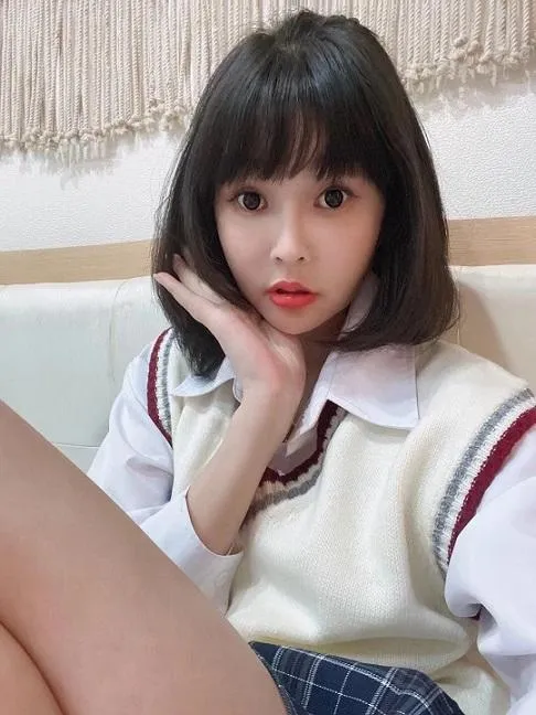 服务系琉璃小妹