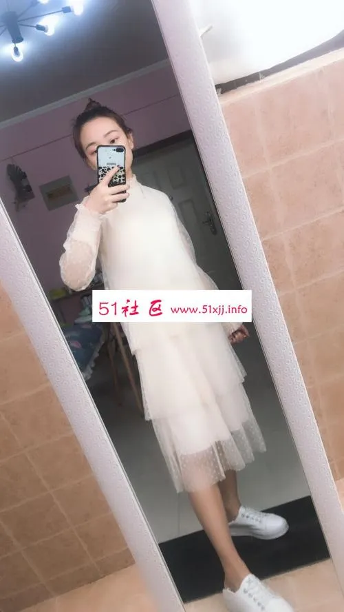 皮肤白屁股翘，很有韵味