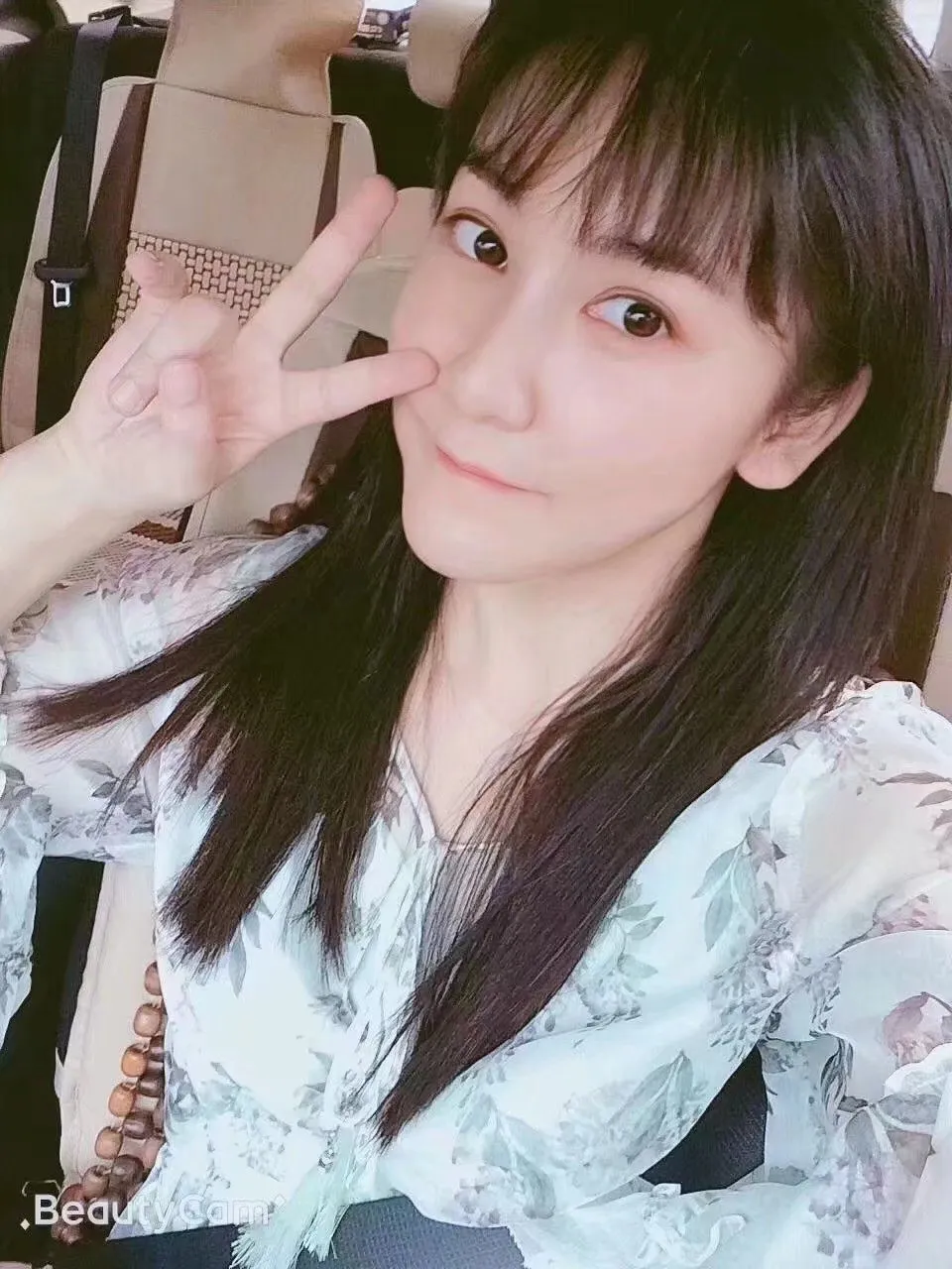 娇小可爱翘臀马尾萝莉