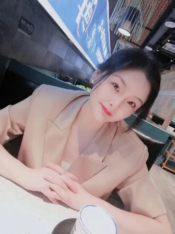 虎牙妹文文