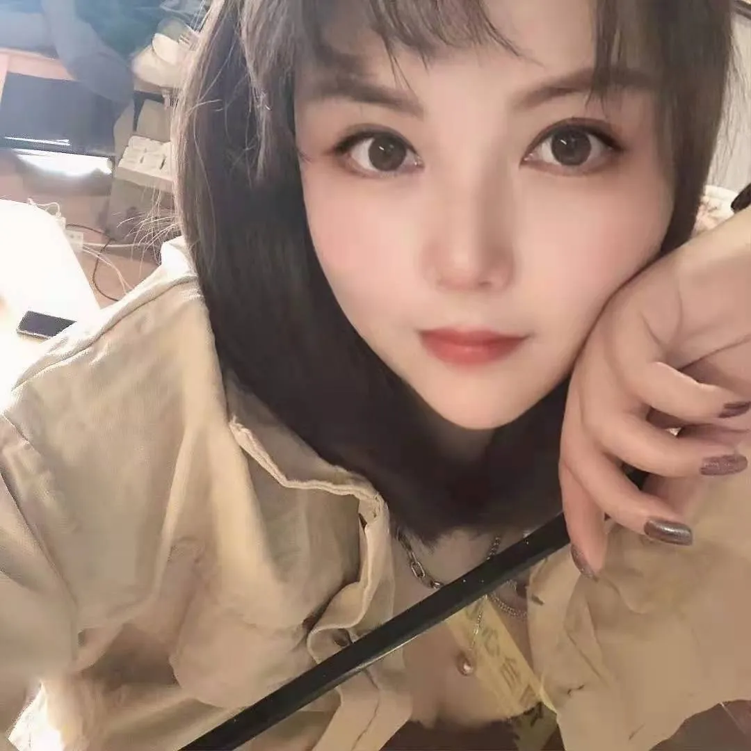 丰满E胸乐乐