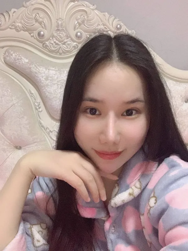 成都身材不错的笑笑