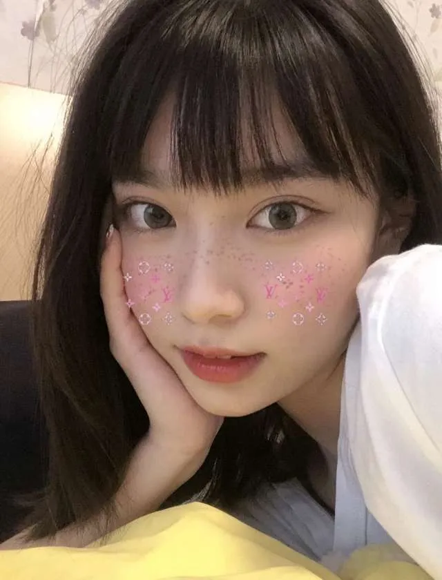 虹口美少女