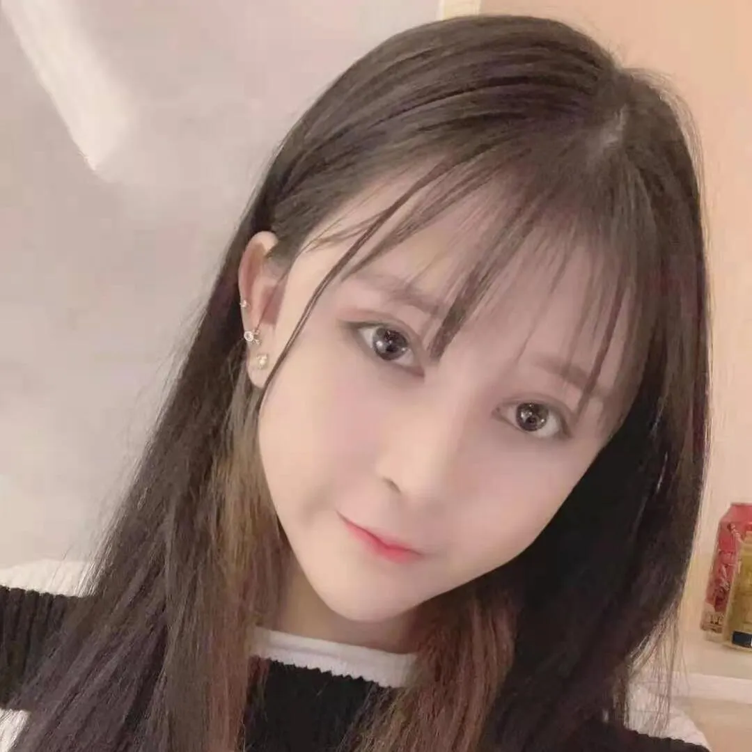 妹子是个人 的 甜美型 