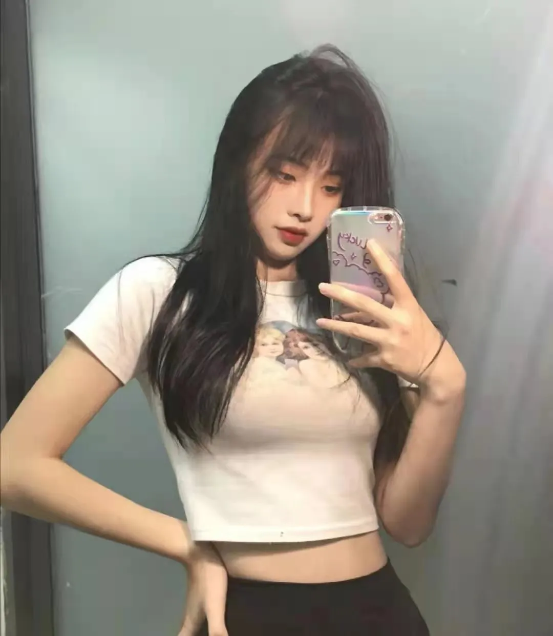 体验河东刚下海没多久的小妹妹