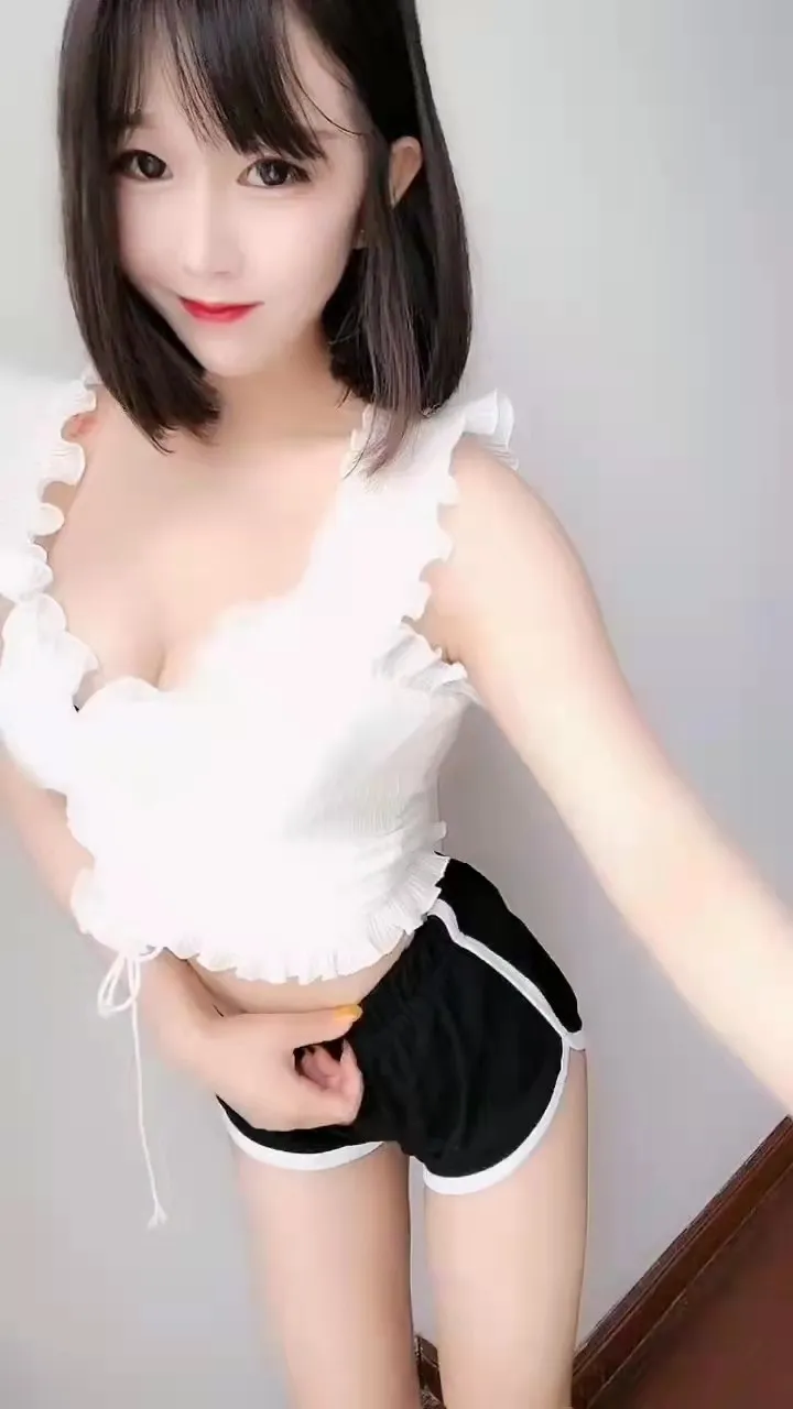 验证校外兼职娇嫩小学妹，逼紧水多粉嫩嫩。