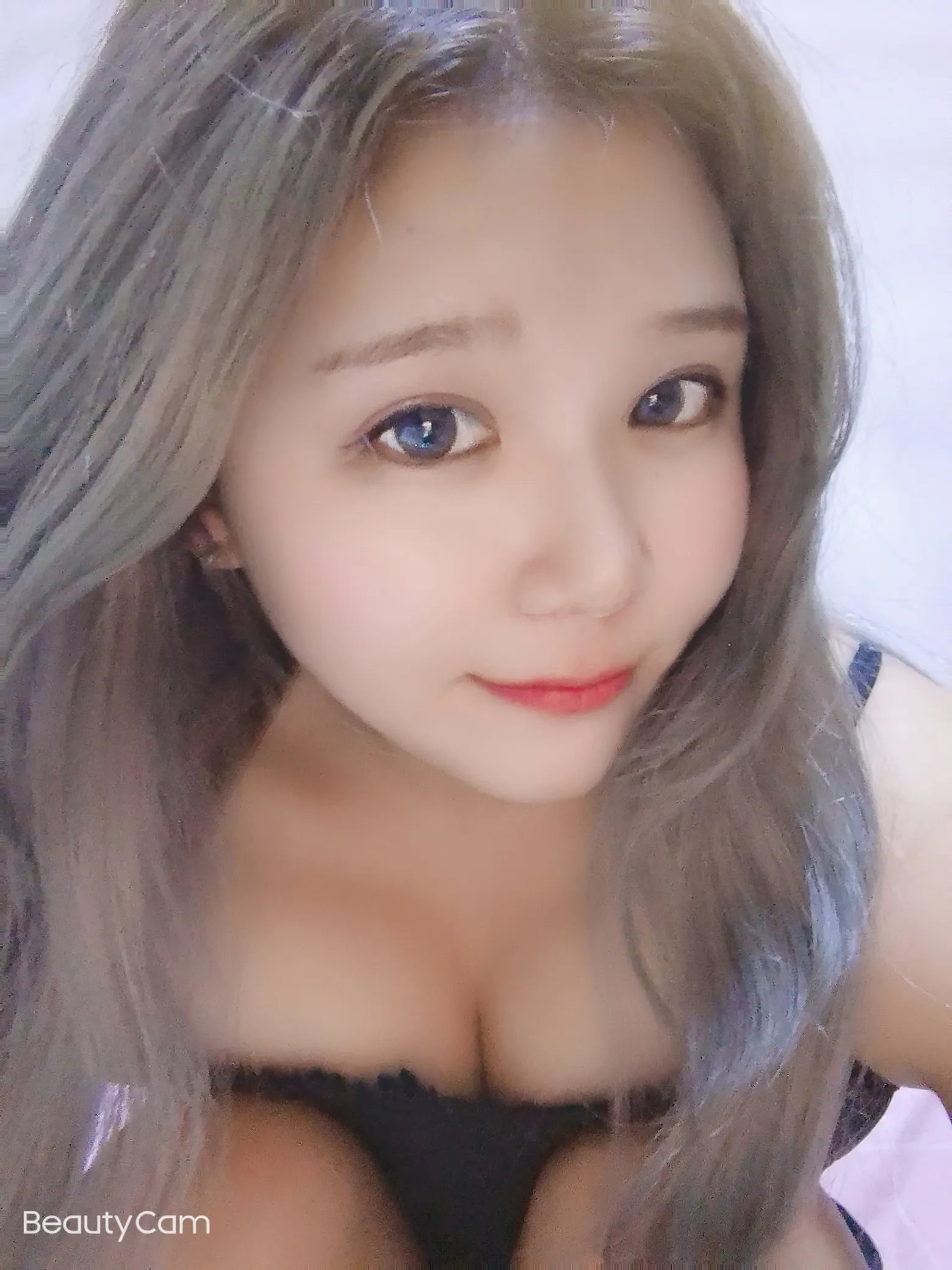 天河莹莹妹妹长得漂亮