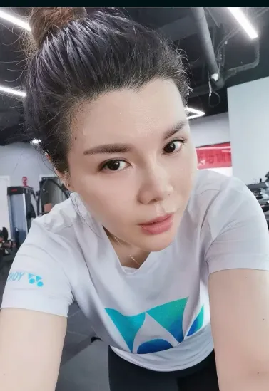 罗湖冰冰