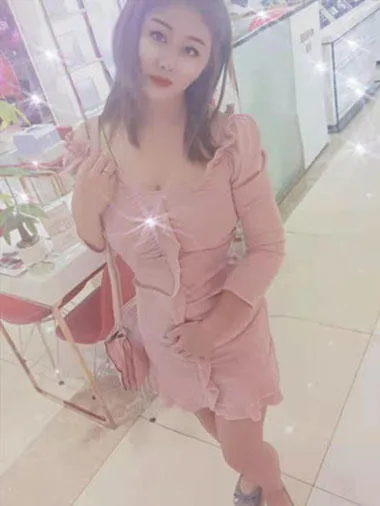 懂男人的御姐小月