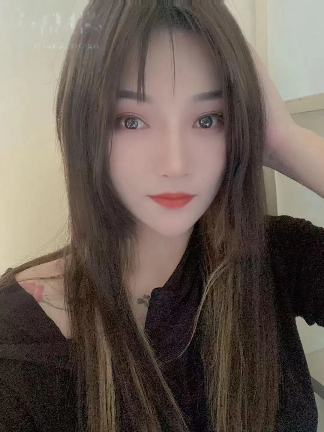 闵行妍妍