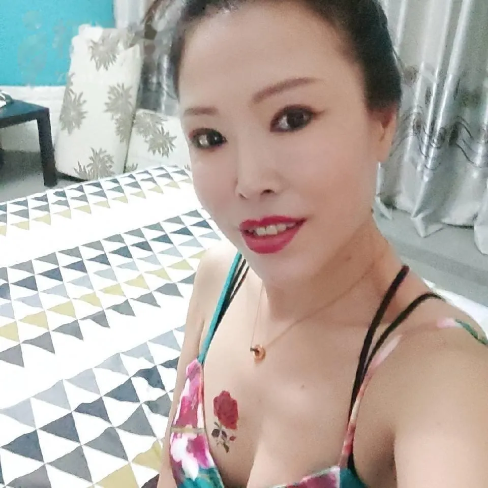 江宁区万达附近熟女