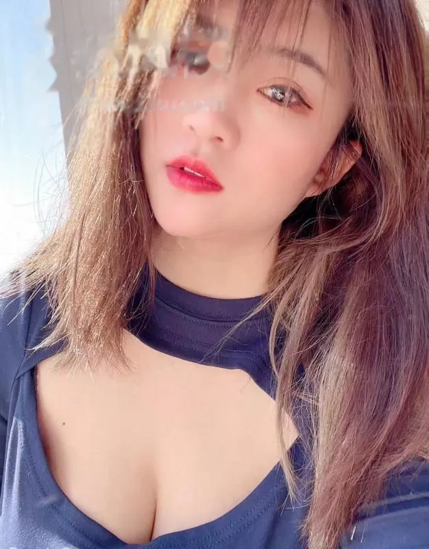 欢乐谷大e妹子