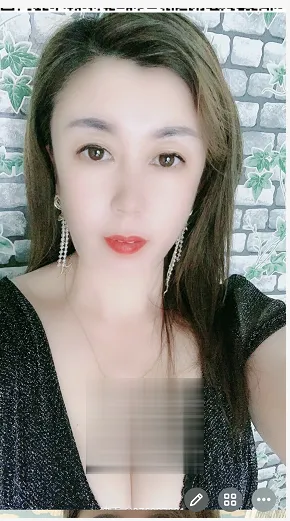 最近迷恋上SM了，分享个老母狗资源