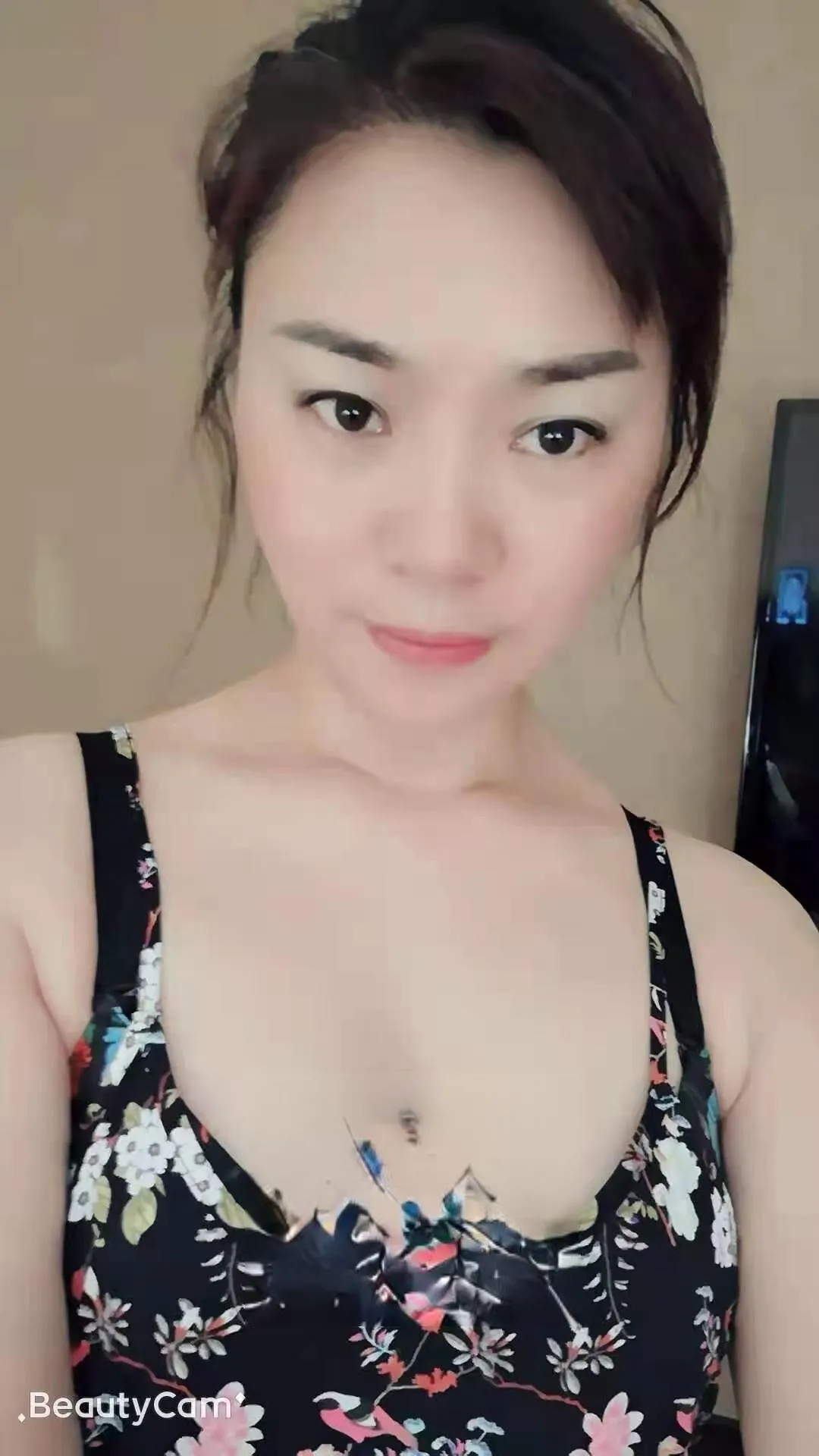 验证乌市兰兰