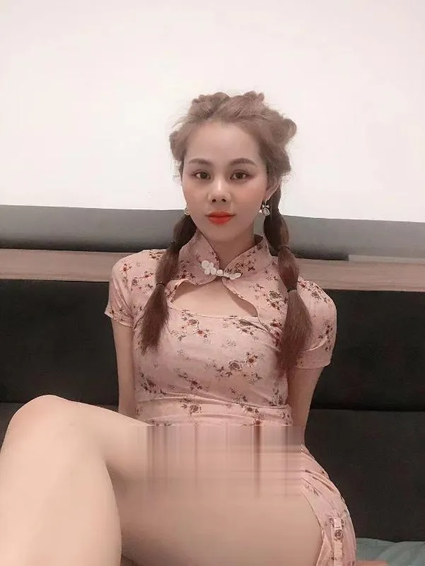 白云美女小萍