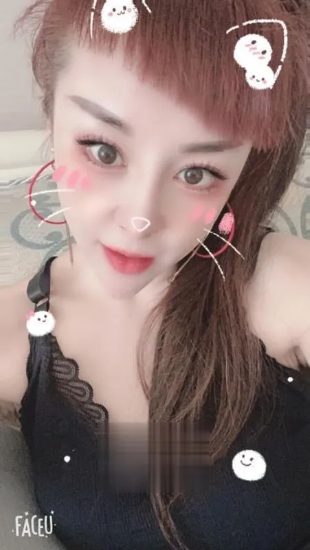 服务还不错的妞