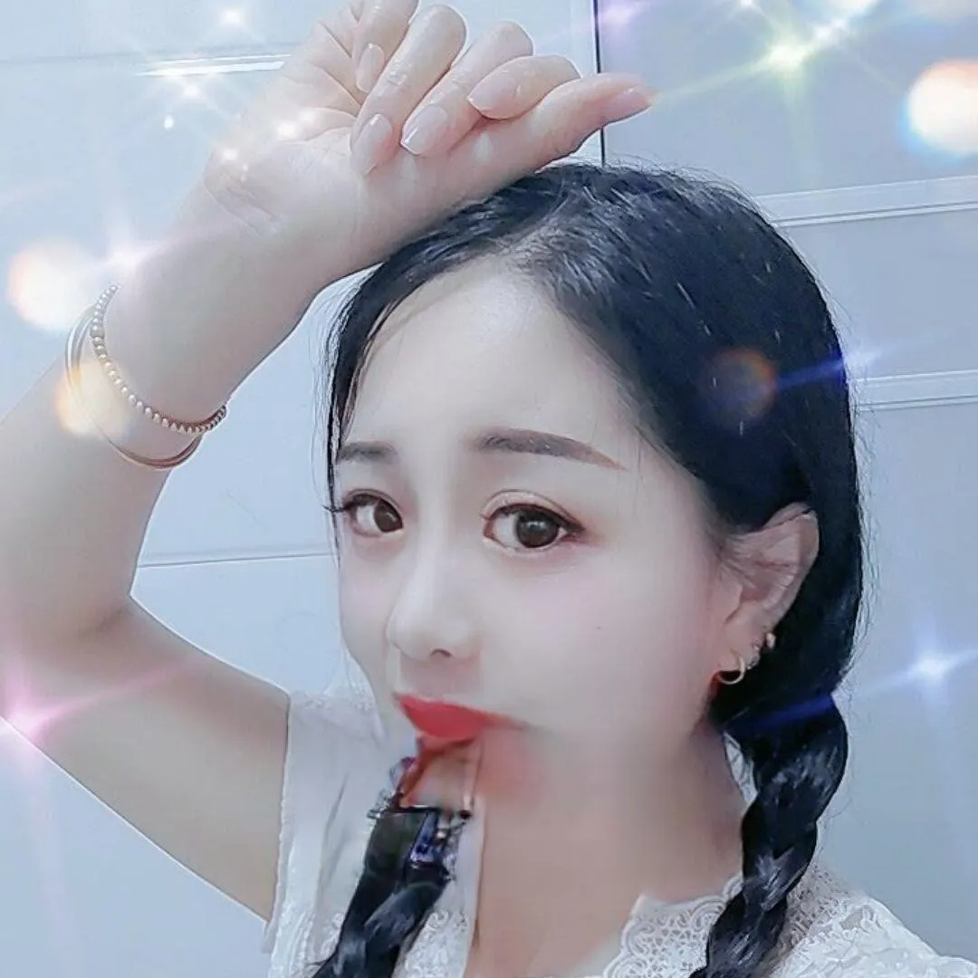 唐佳佳小美女