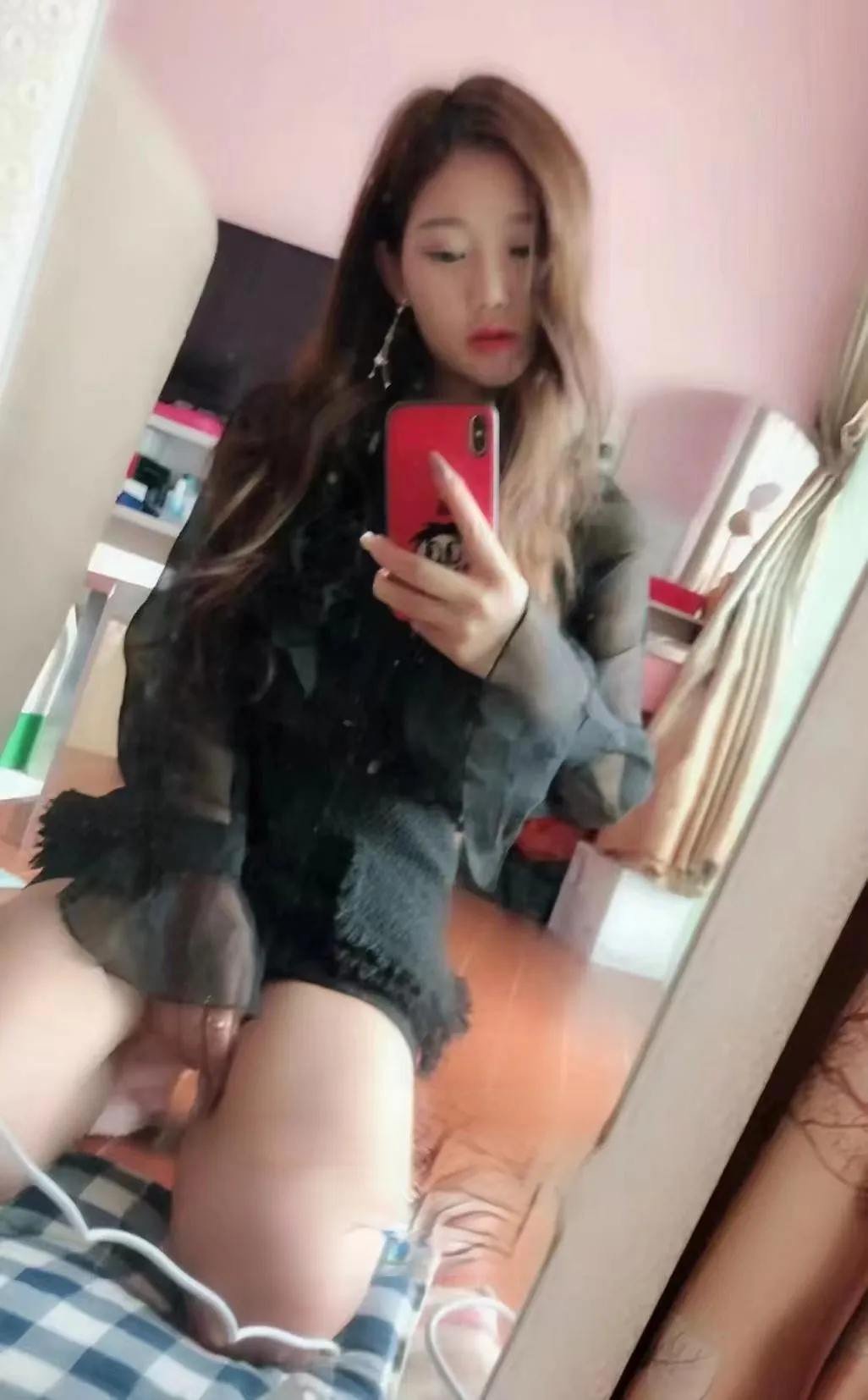 搞到的美妆兼职妹子