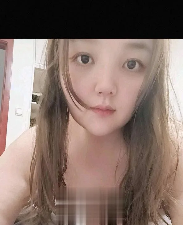 大胸妹子E杯