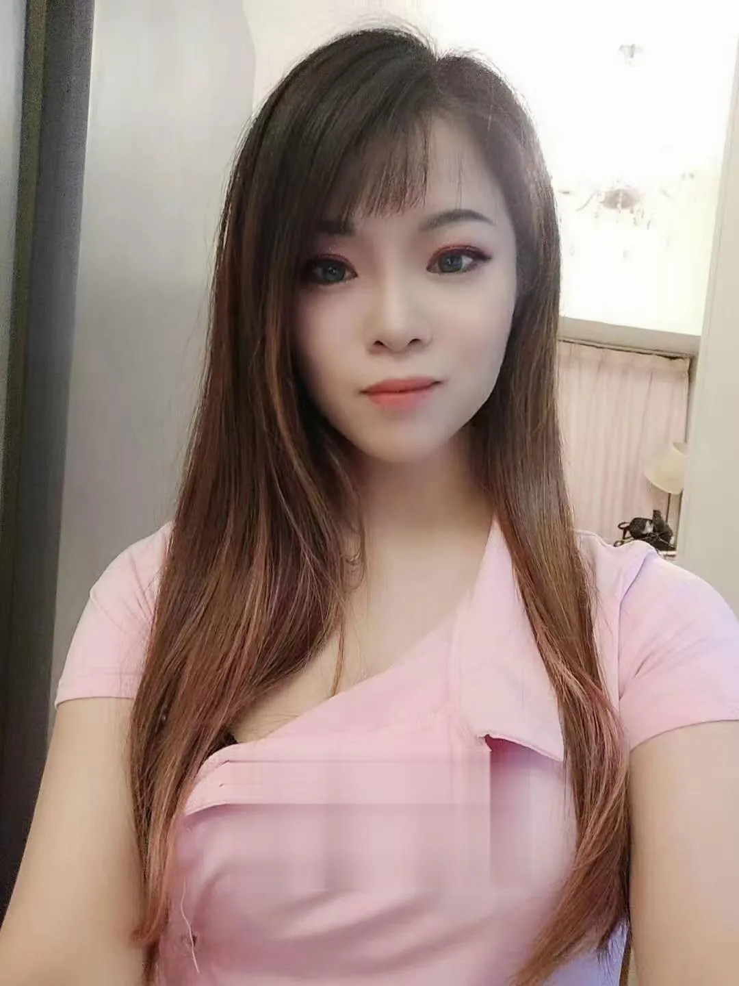 宝安朵儿小姐姐