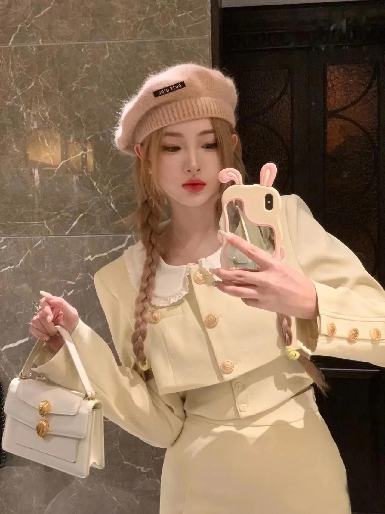 南山 土家族少女