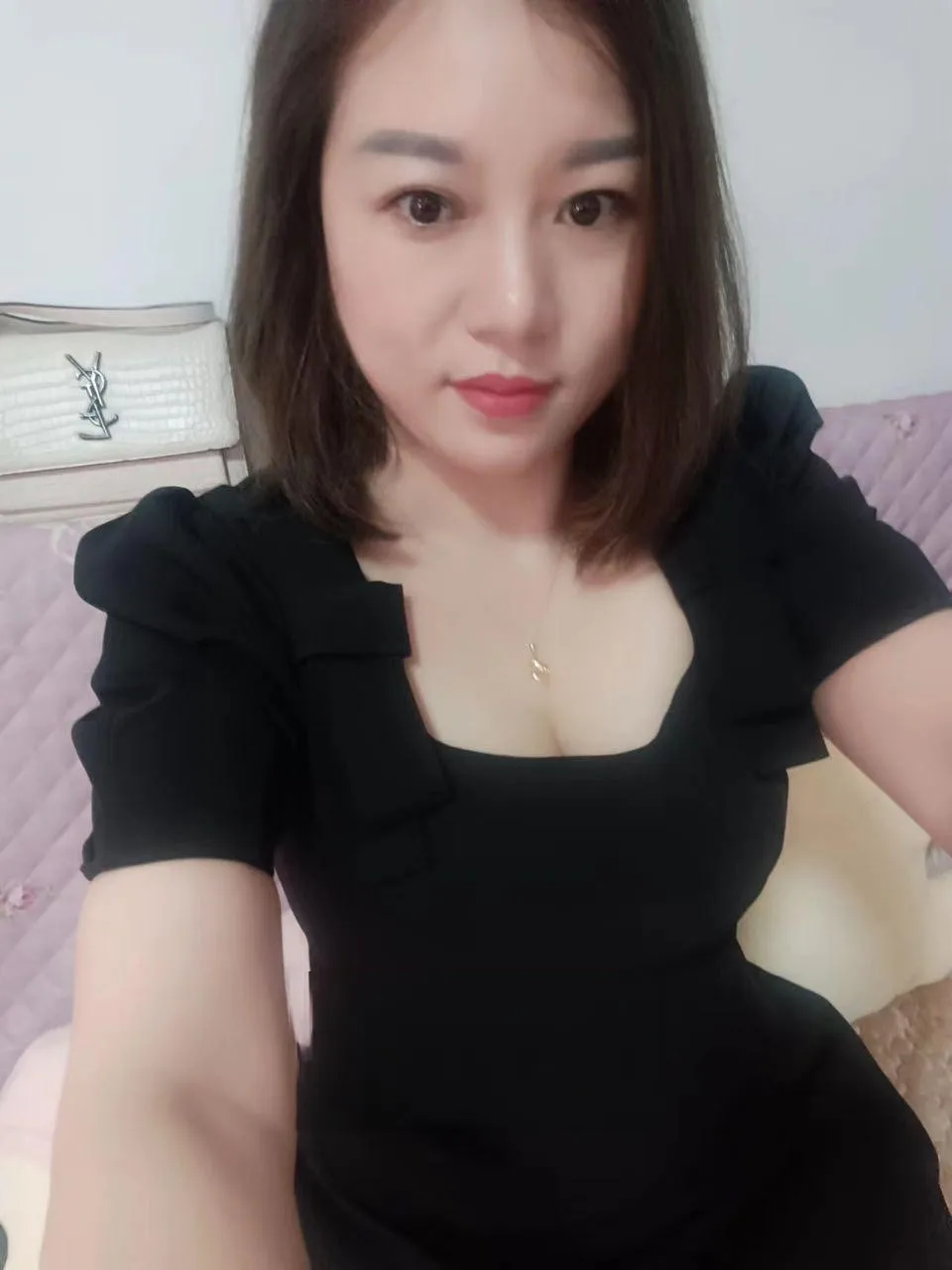 惠城区丰满型熟女