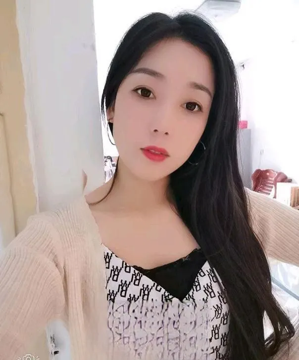 服务好的魅力女人