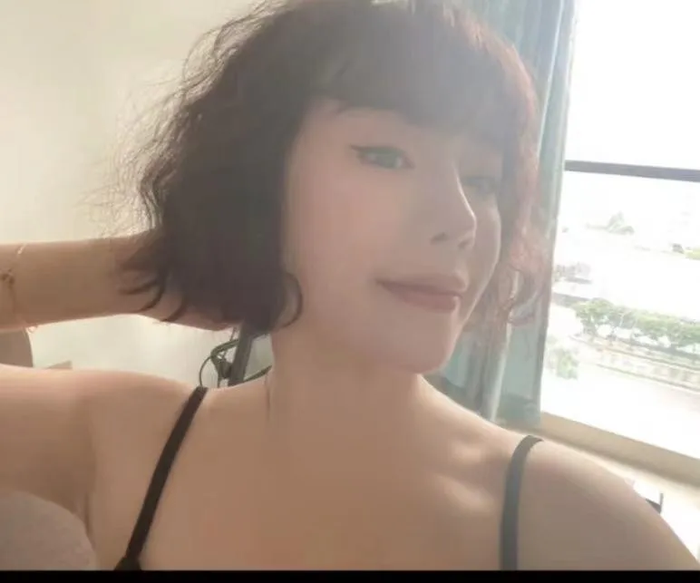 福田短发美臀宝贝