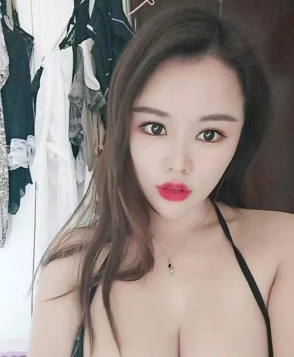 肥臀莫妮卡