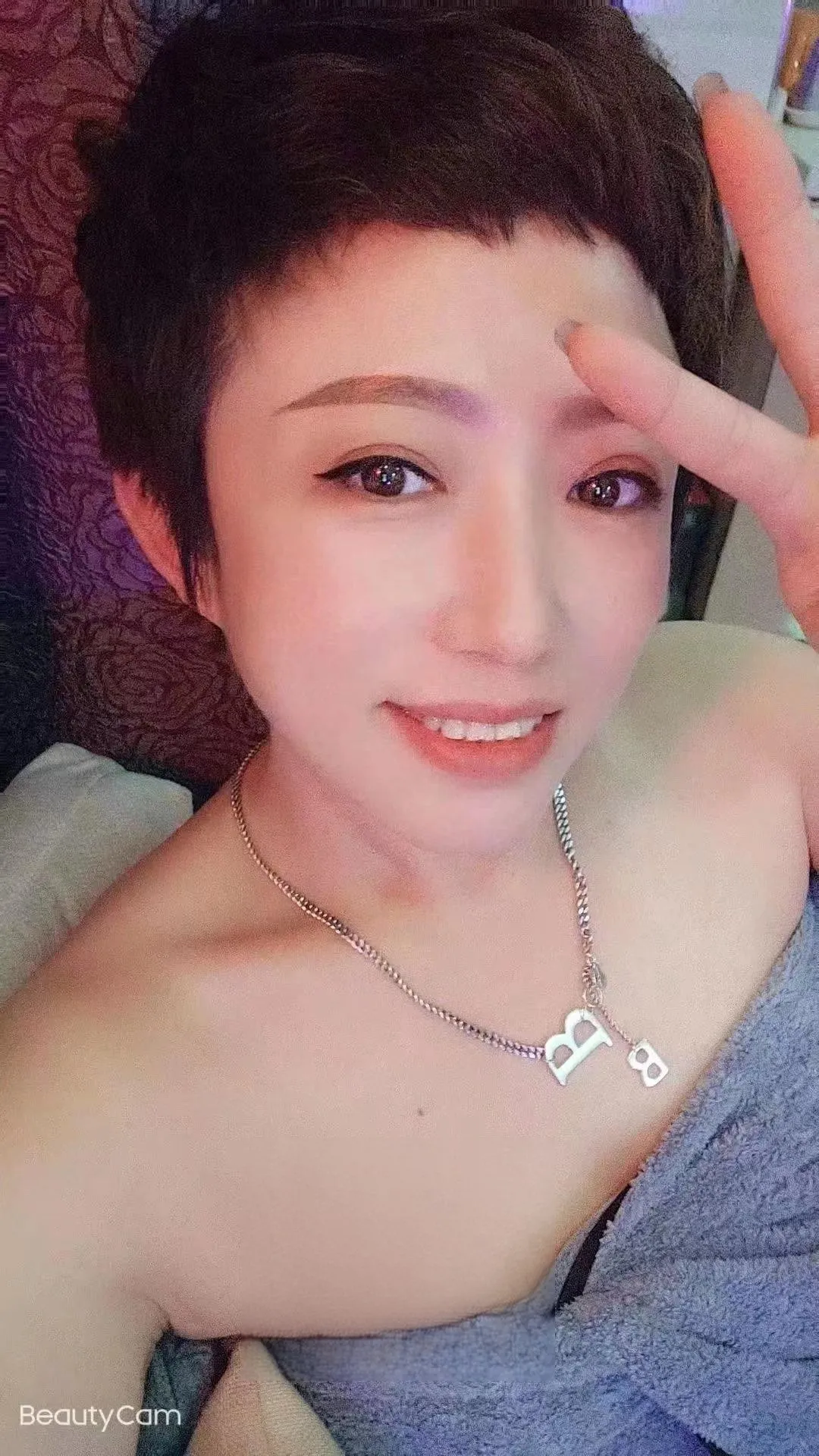 短发熟女