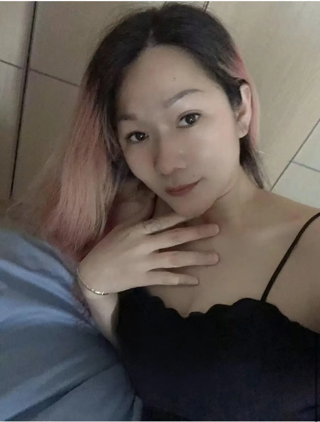 长腿少妇角色扮演