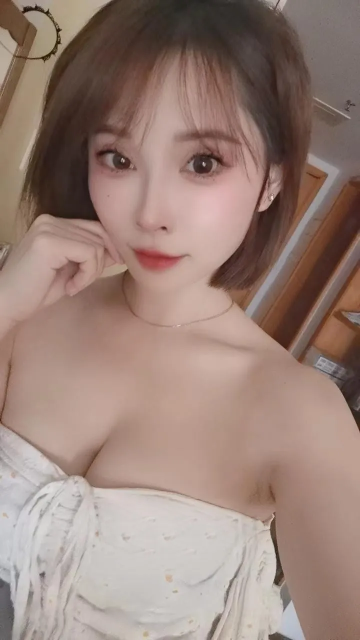 Kiss越秀小柳岩