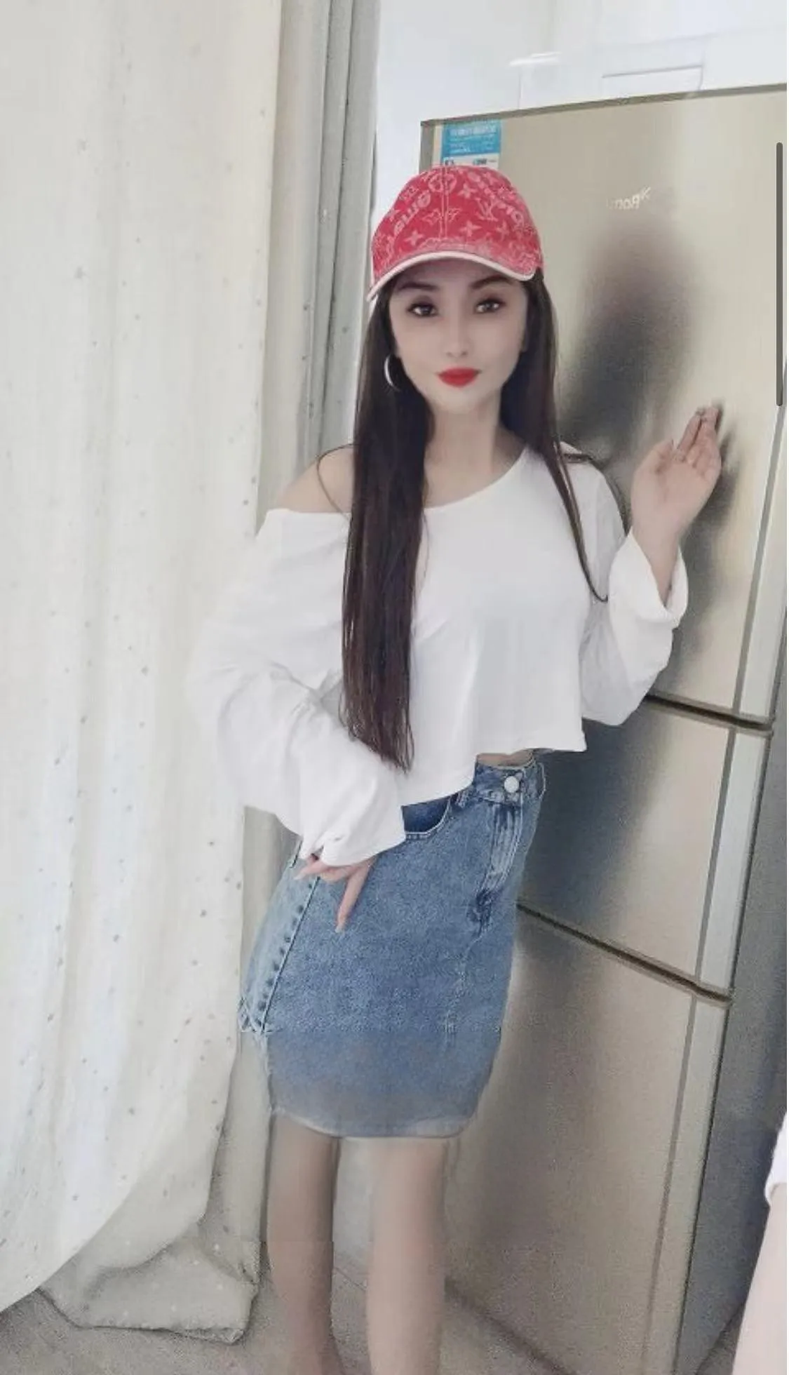 龙岗大屁股美娜