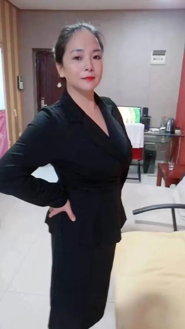 大屁股熟女